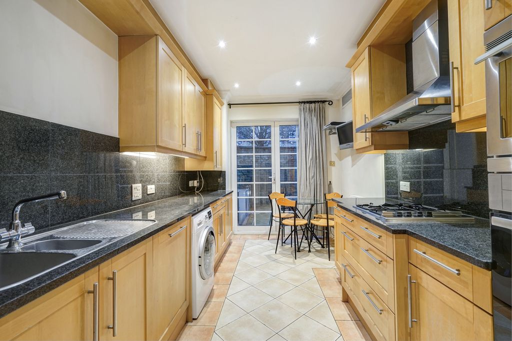 Property photo 2 of 16