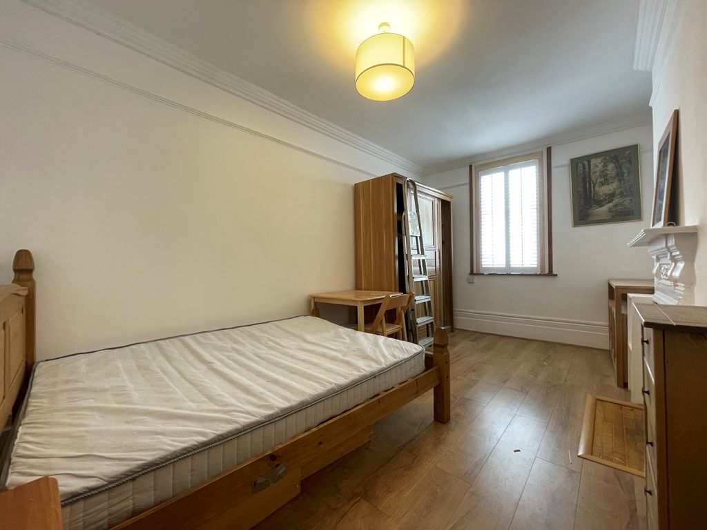 Property photo 2 of 7 Image