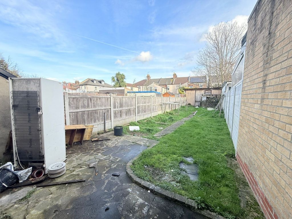 Property photo 3 of 10 Gallery