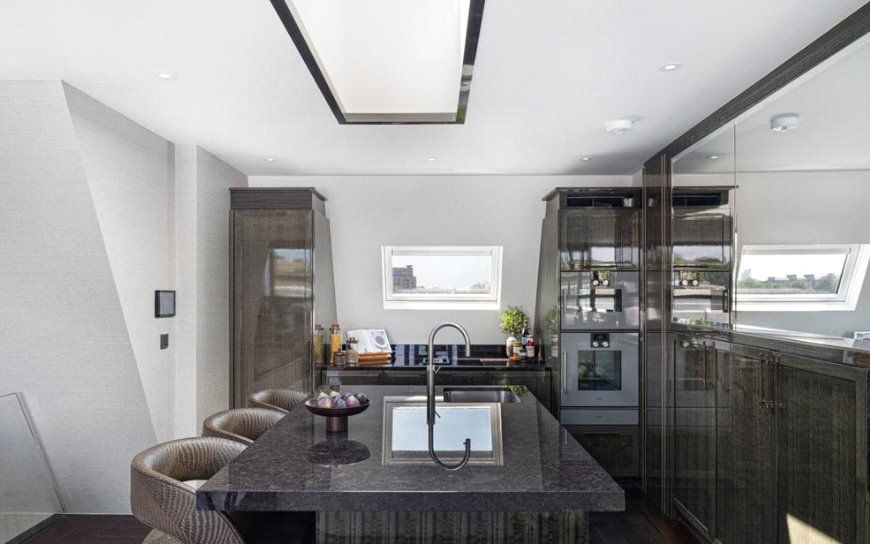 Property photo 2 of 13 Picture No. 10