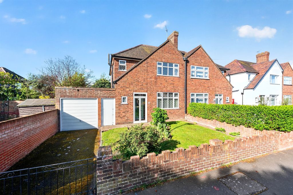 Property photo 1 of 12