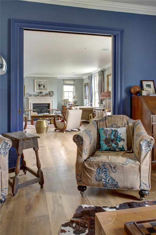 Property photo 3 of 63 Picture No. 02