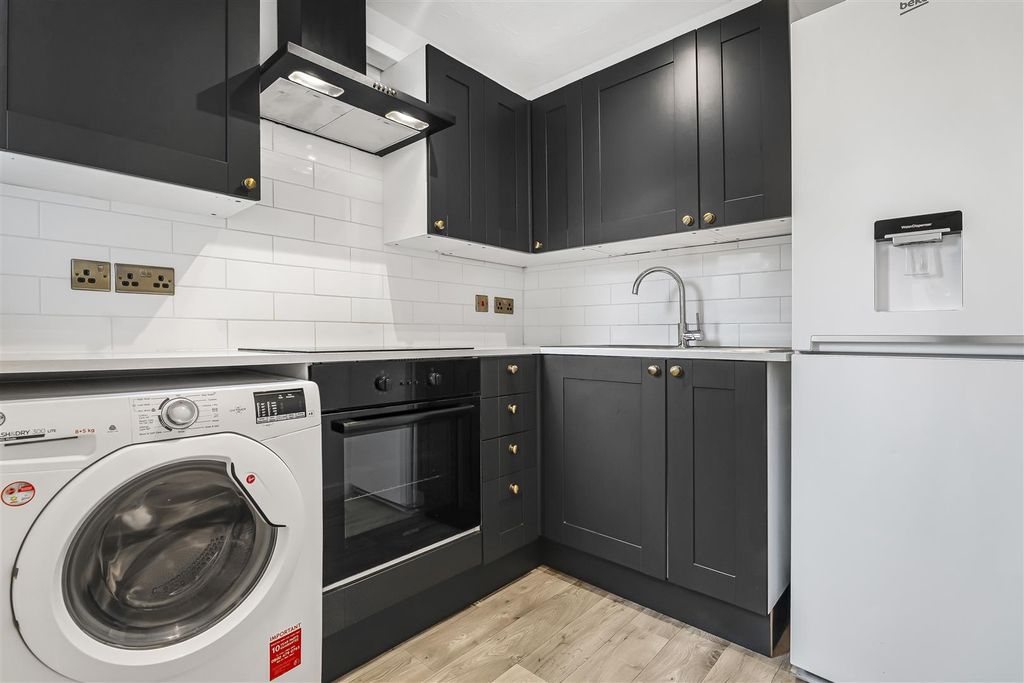 Property photo 3 of 25 3