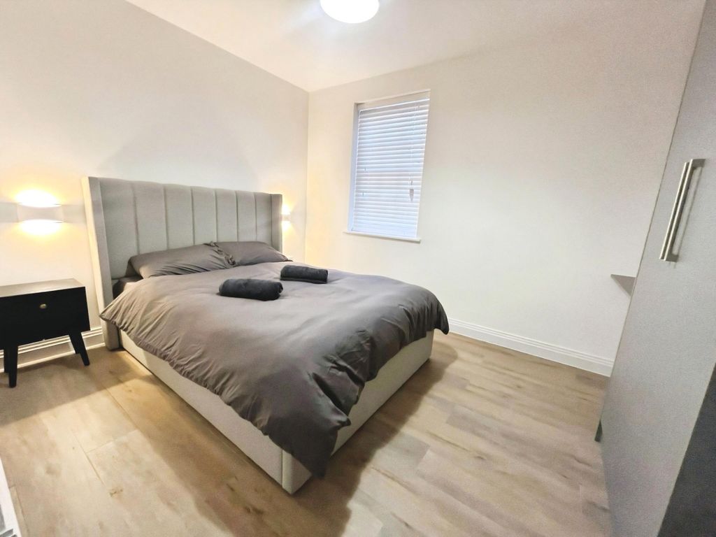 Property photo 2 of 7 Pbox-Img.Jpg