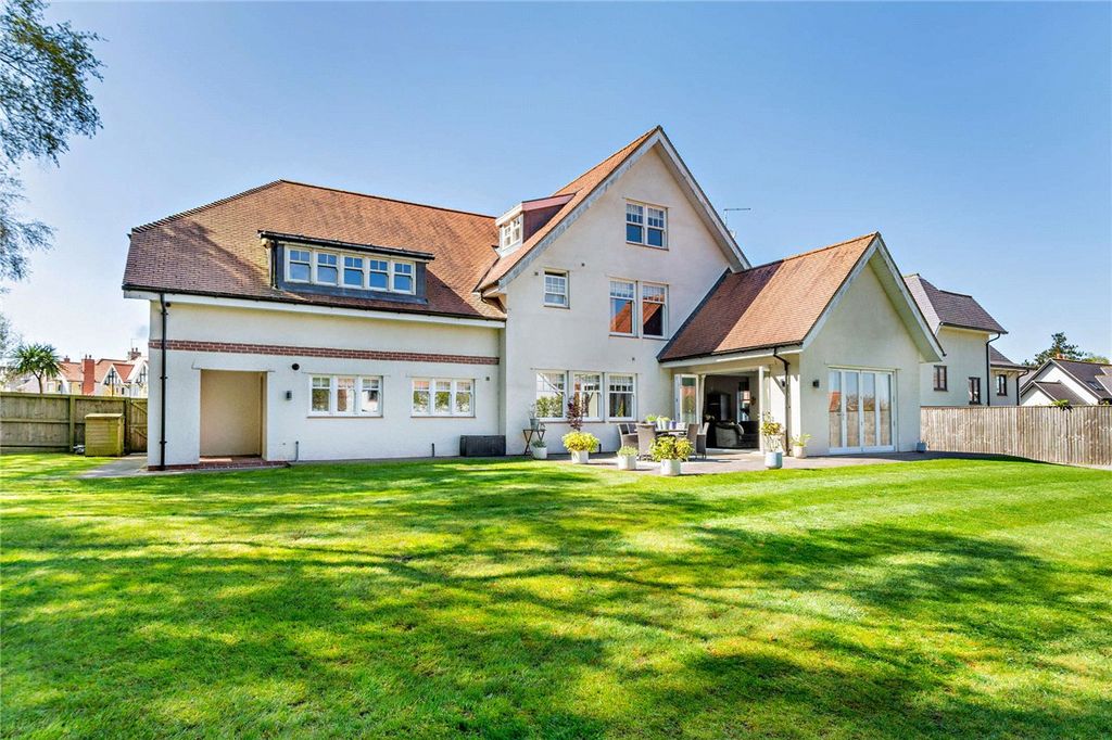 Property photo 2 of 17 Picture No. 18