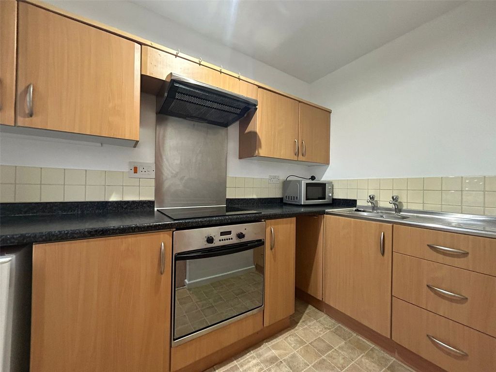 Property photo 2 of 8 4