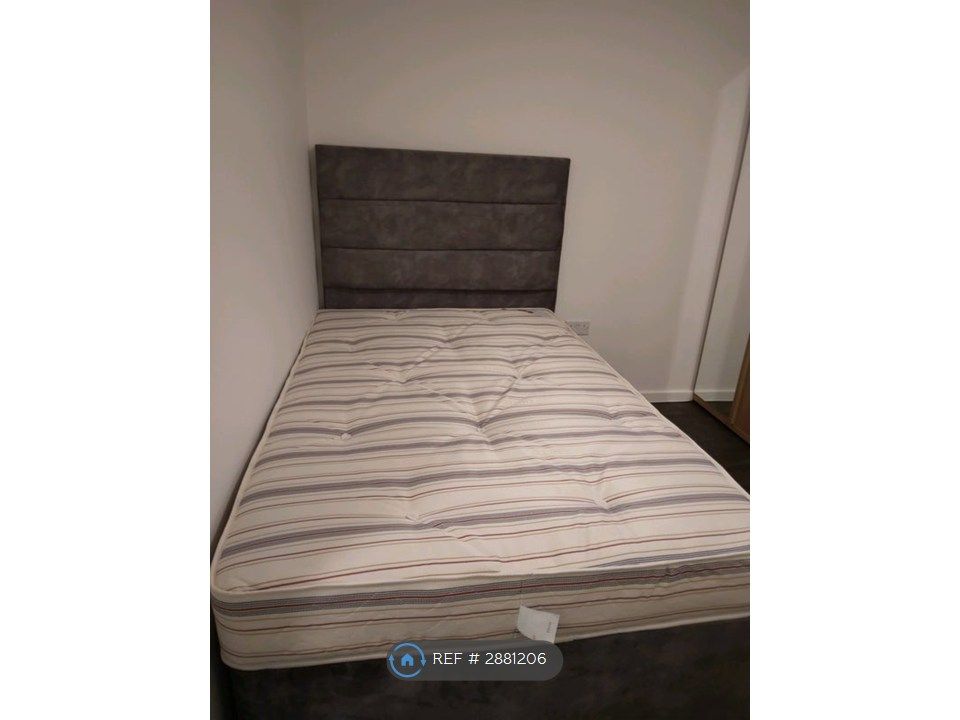 Property photo 2 of 7 Small Double Bed &amp; Matress With Under Bed Storage