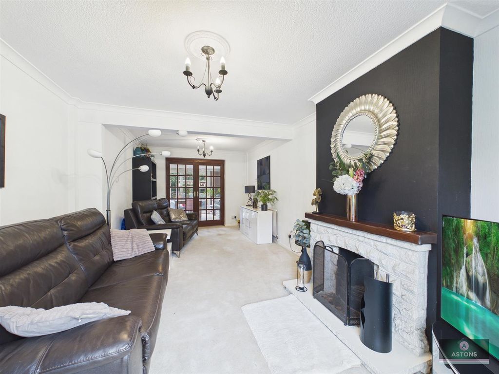 Property photo 3 of 23 Cam02067G0-Pr0187-Still011.Jpg