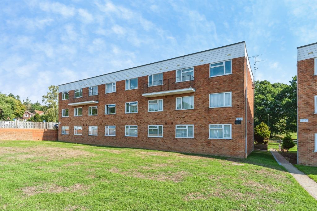 Property photo 1 of 13