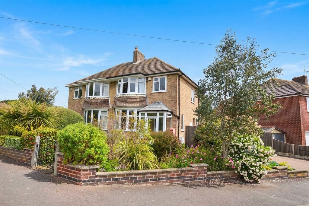 Property photo 1 of 26