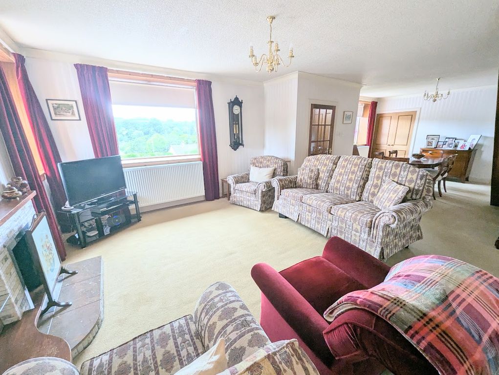Property photo 3 of 35