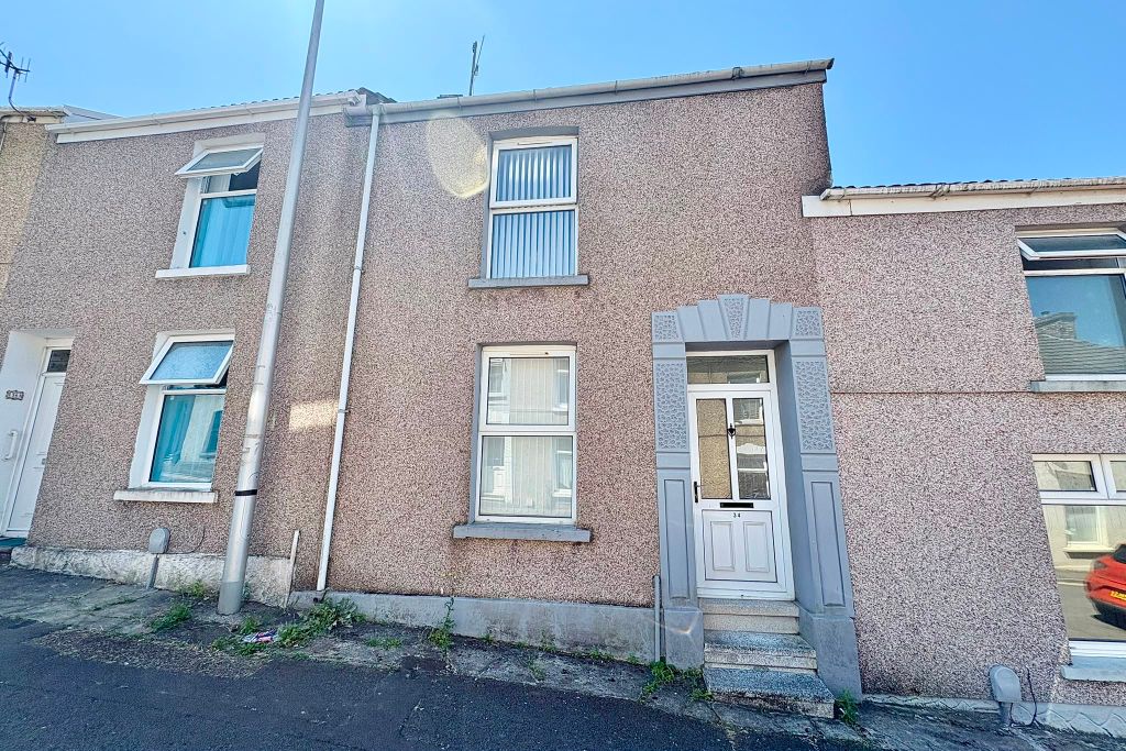 Property photo 1 of 17
