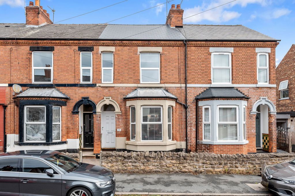 Property photo 2 of 13