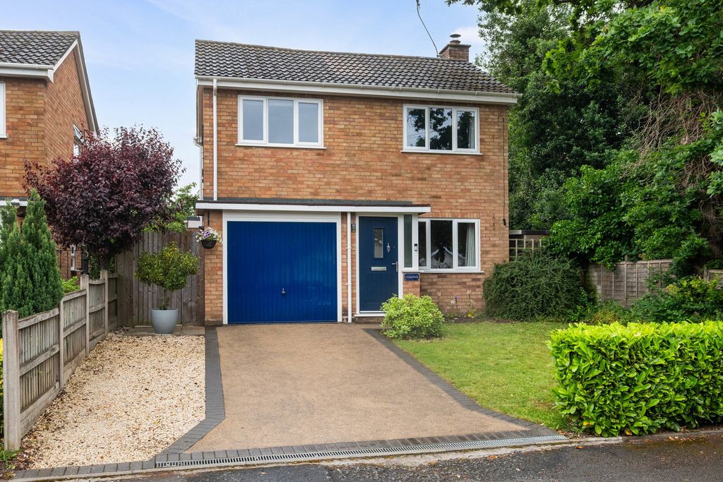 Property photo 1 of 18