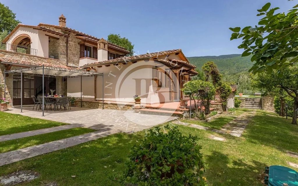 Property photo 2 of 28