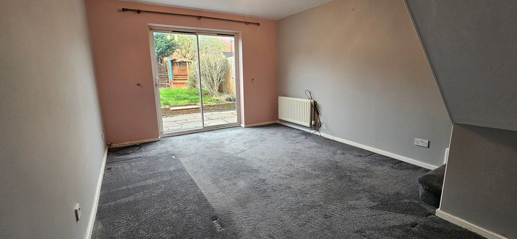 Property photo 2 of 21