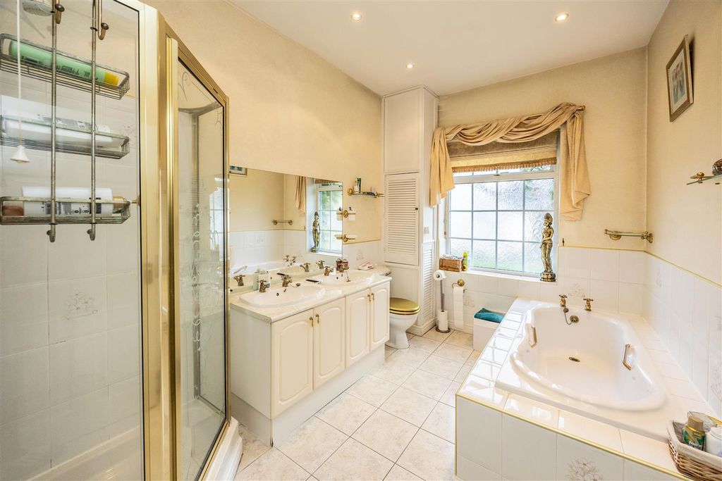 Additional image 36 of 4 bed property for saleWoodside Road, Huddersfield HD4