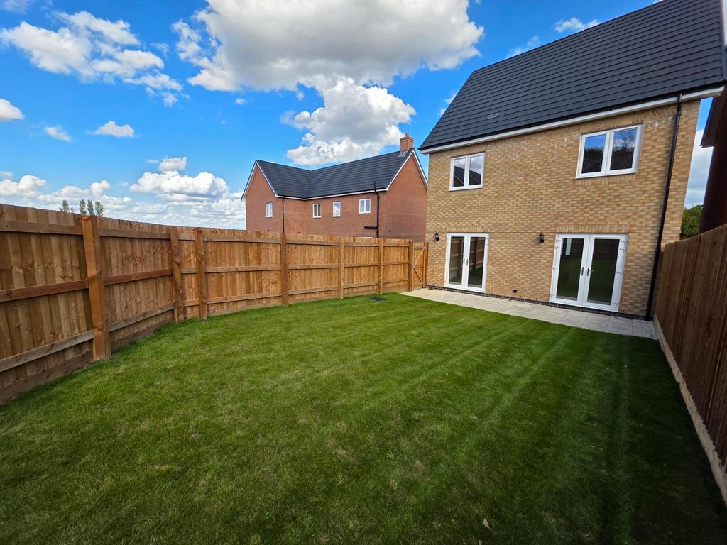 Property photo 2 of 10