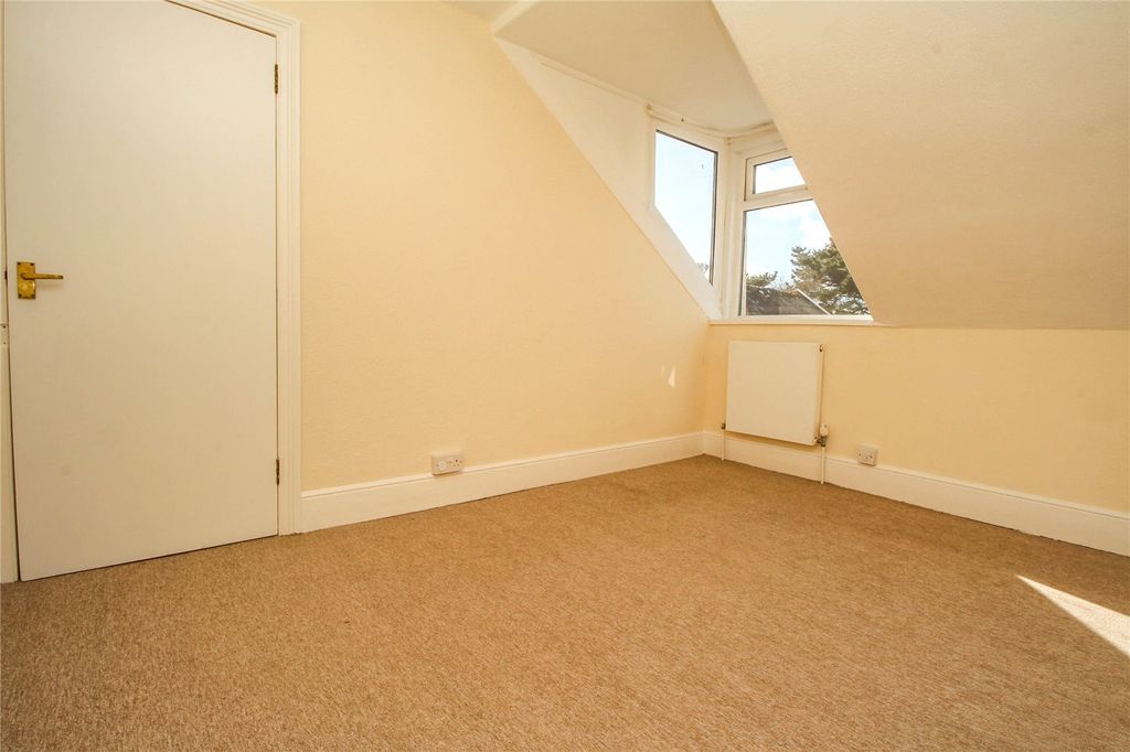 Property photo 3 of 8 Picture No. 07