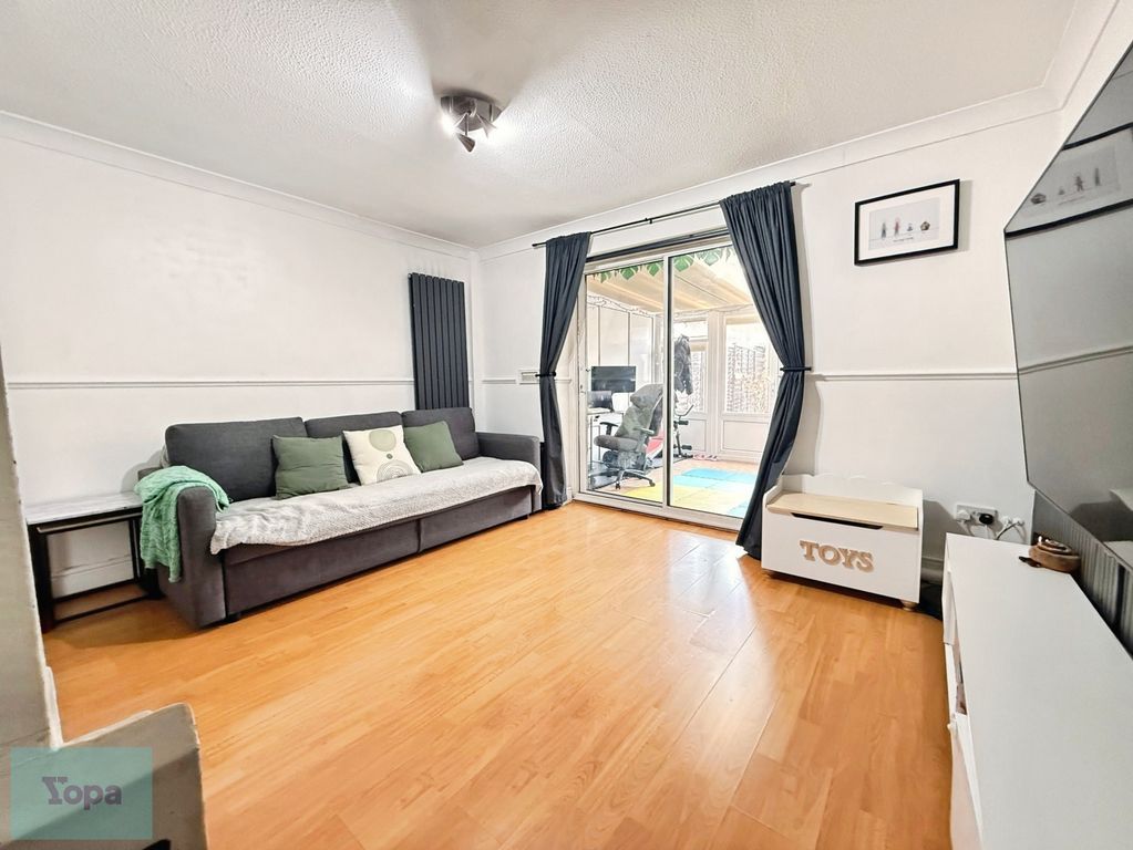 Property photo 2 of 13 56F16Da4-Img_8659