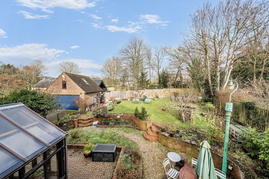 Property photo 3 of 22 1404924-13-697A0E7297c32.Jpg