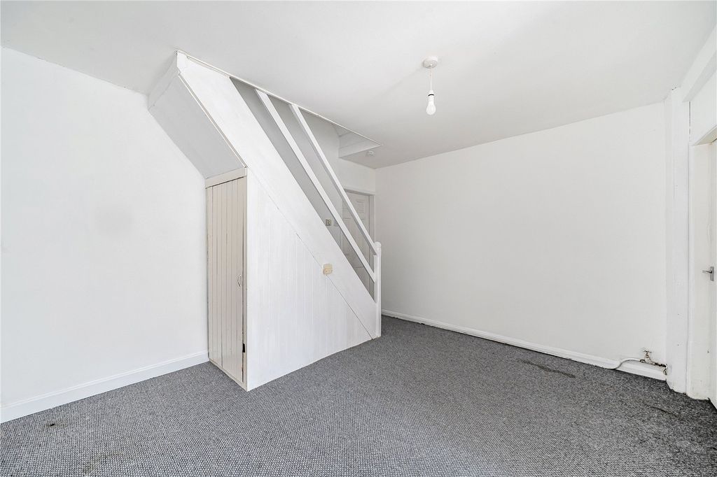Property photo 3 of 13 Picture No. 02