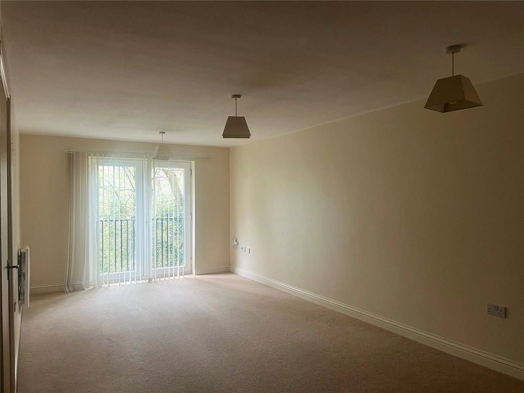 Property photo 2 of 17 Picture No. 07