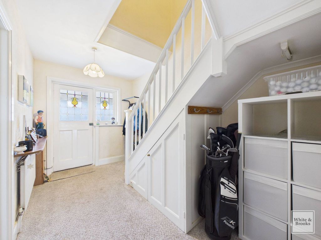 Property photo 2 of 23 Hall