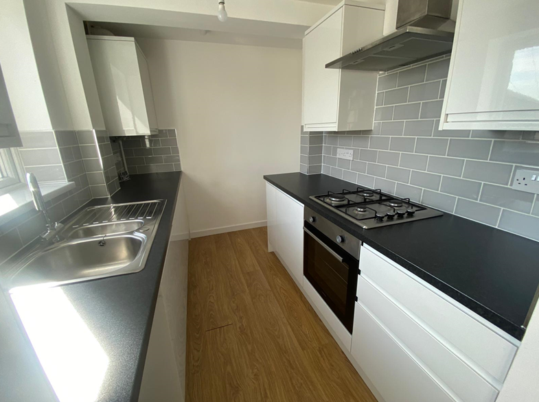 Property photo 2 of 8 Kitchen