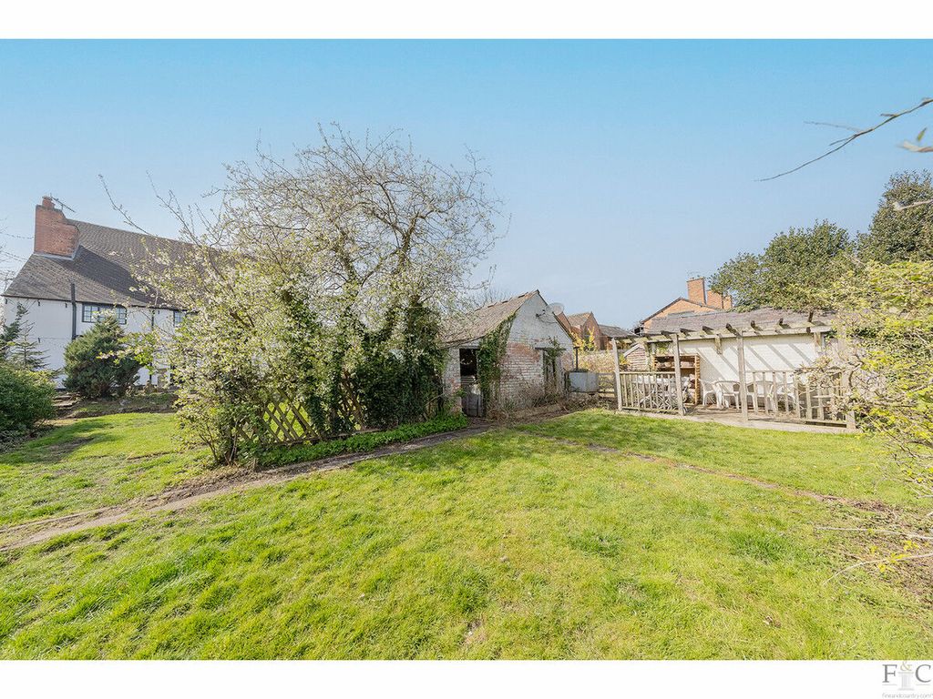 Property photo 2 of 49