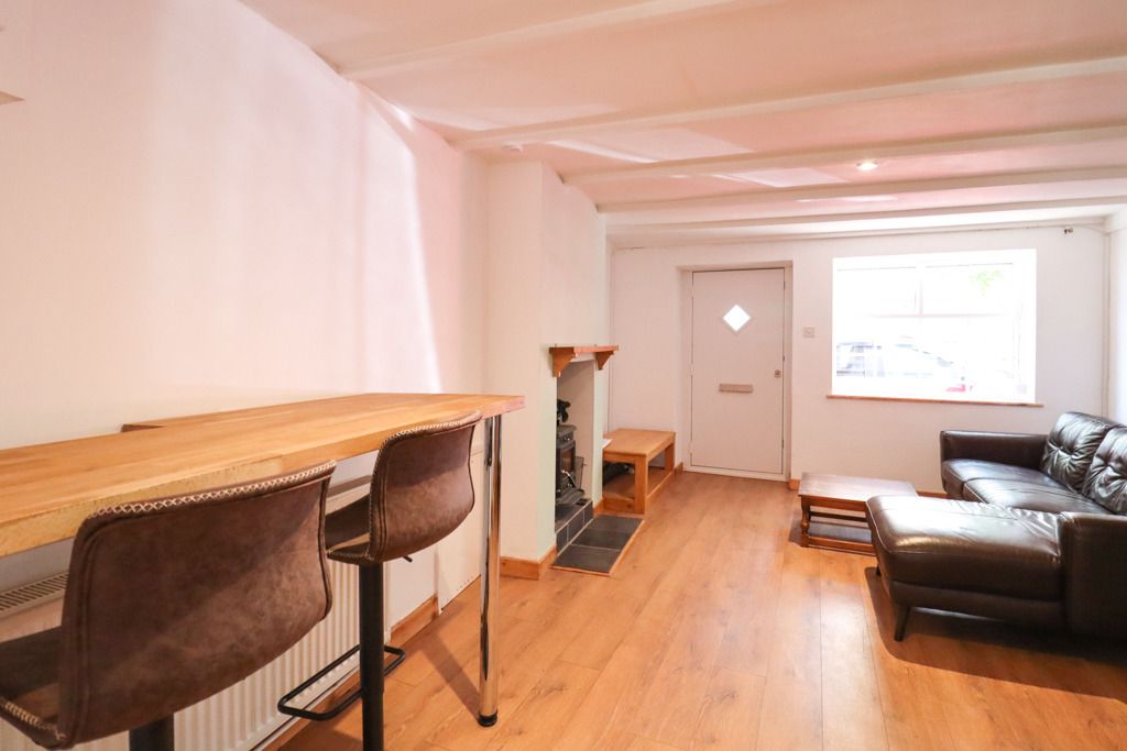 Property photo 2 of 19 3908976