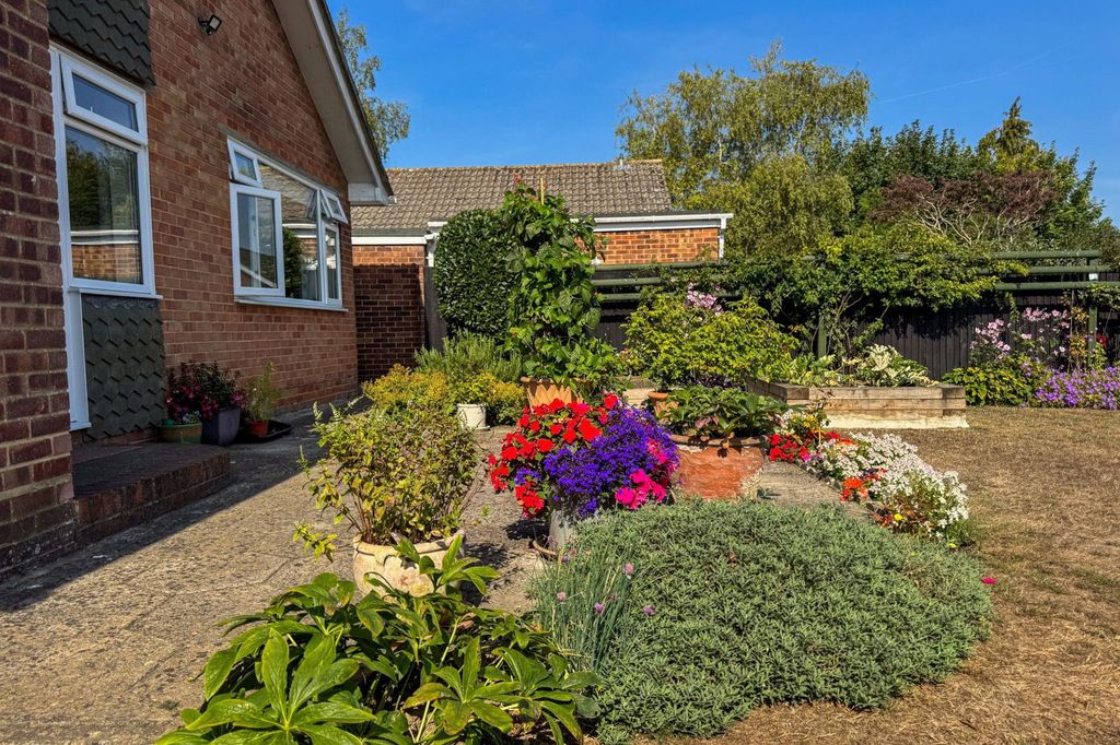 Property photo 2 of 14