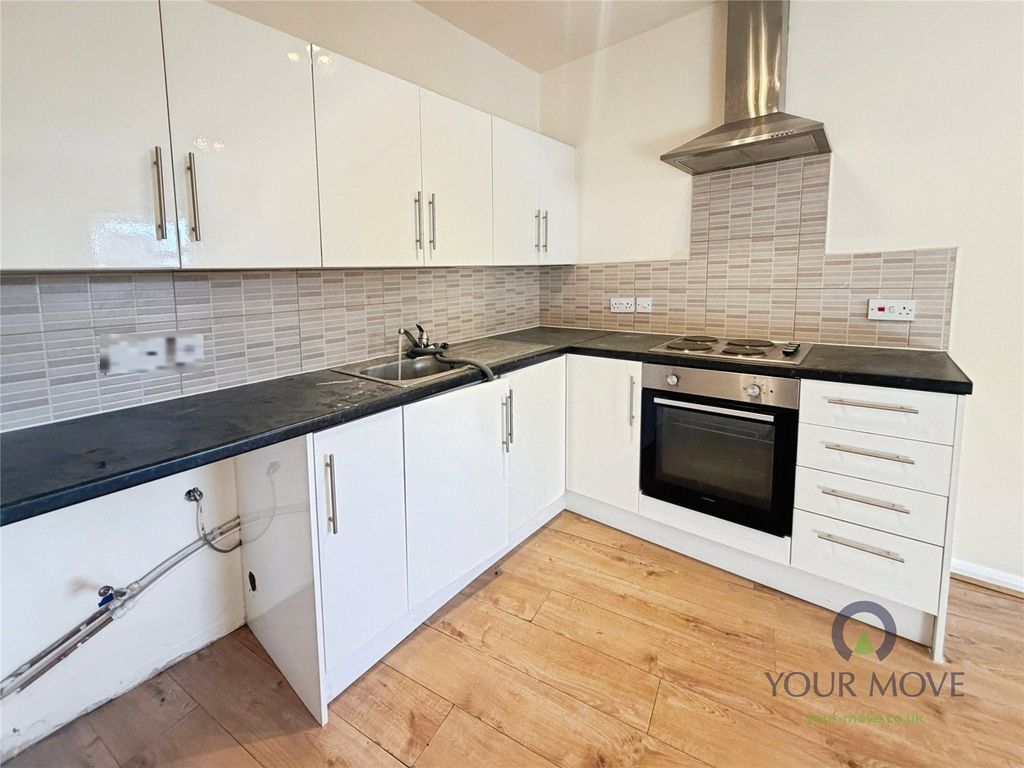 Property photo 2 of 9 Picture No. 17