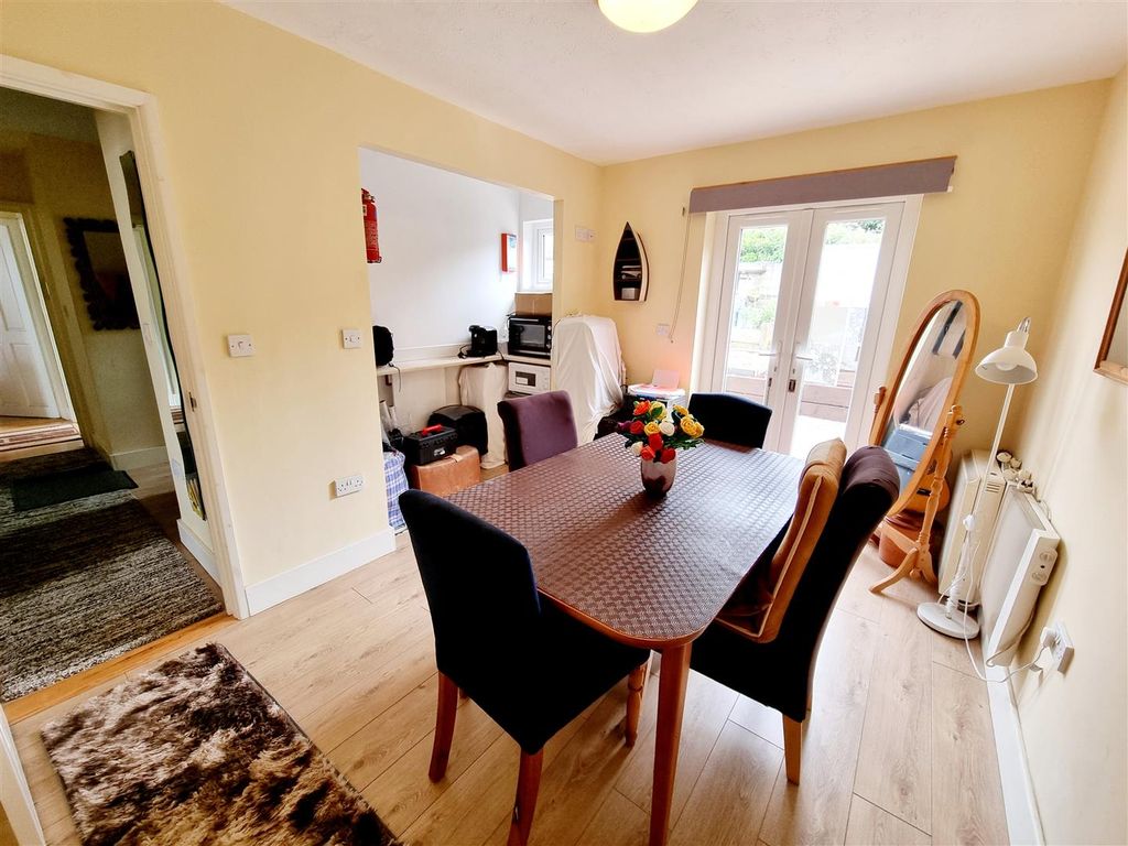 Property photo 3 of 29 Dining Room