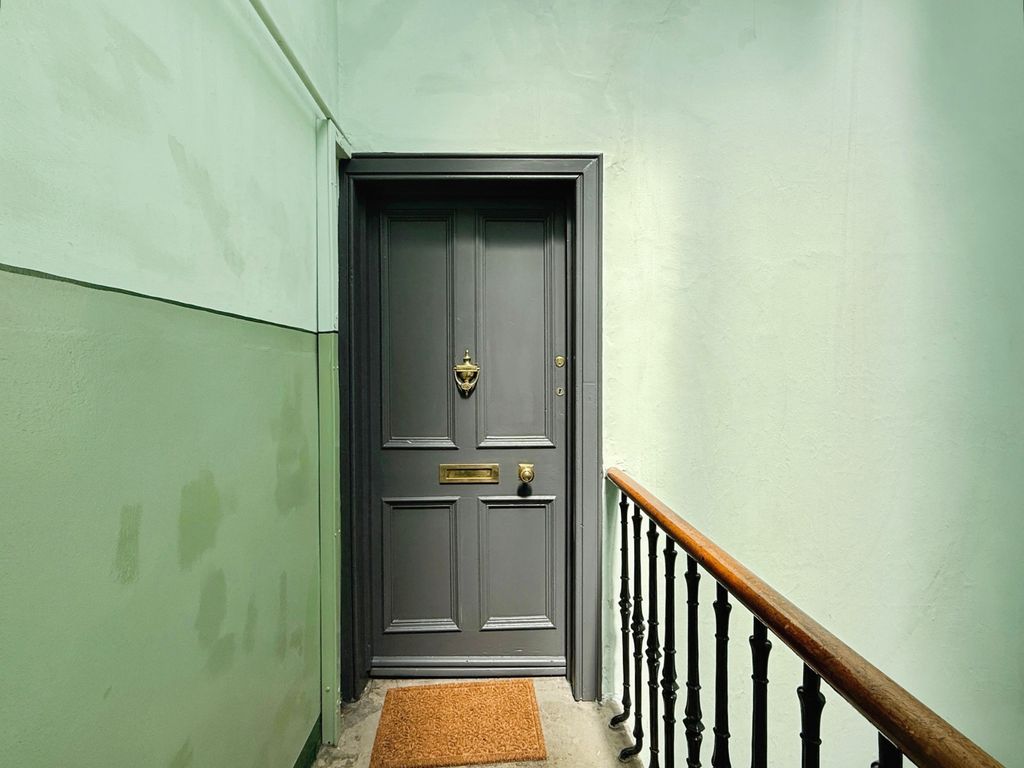 Property photo 1 of 15 Entrance