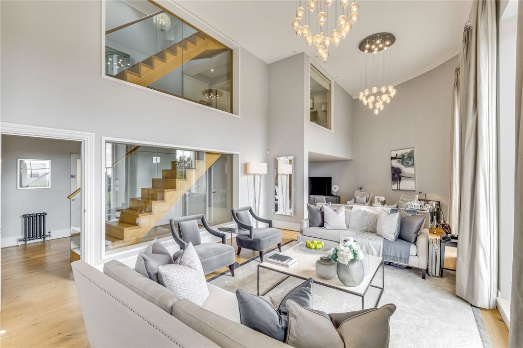 Property photo 3 of 32 Picture No. 19