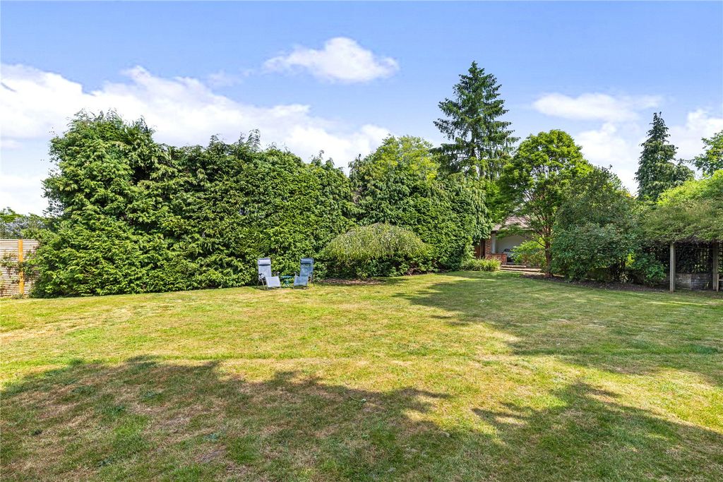 Property photo 3 of 23 Garden