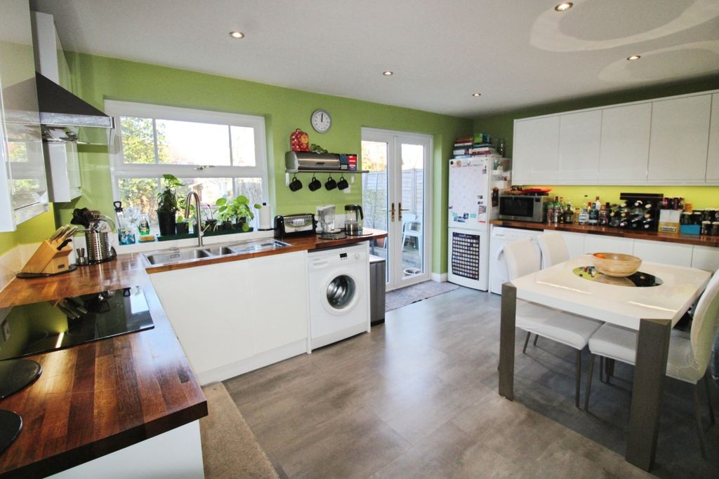 Property photo 2 of 12 Picture No. 02