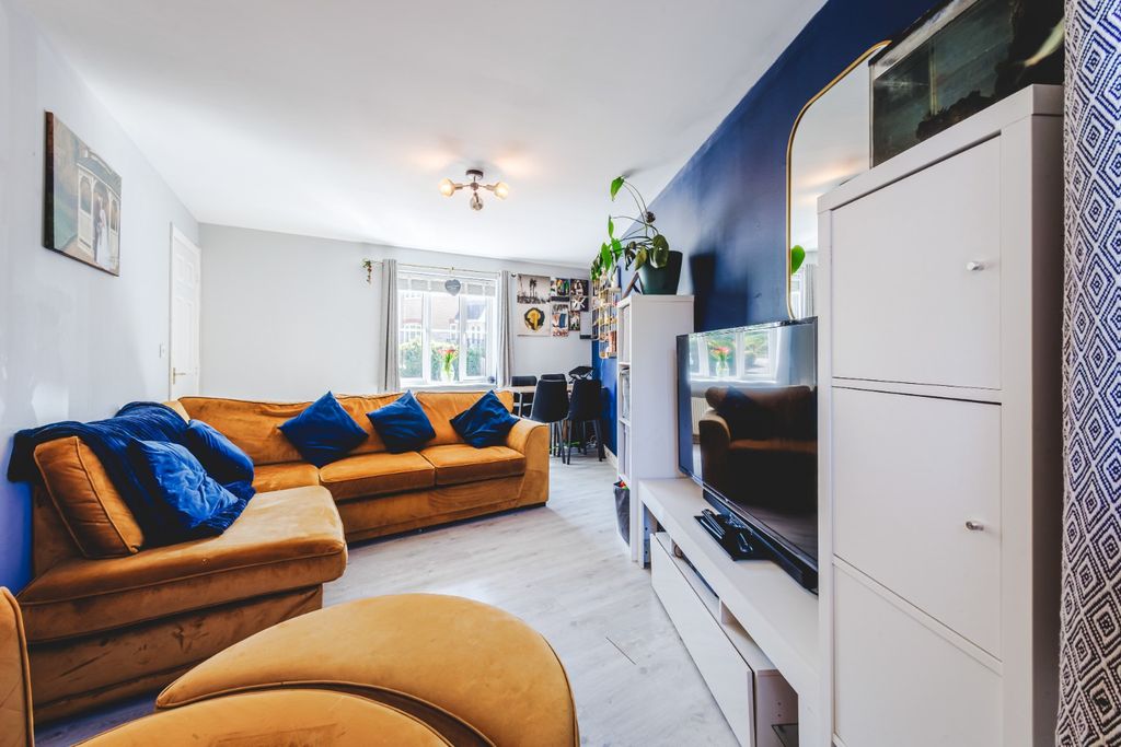 Property photo 3 of 13 5001104