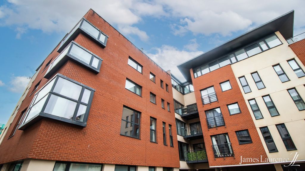 Property photo 1 of 10