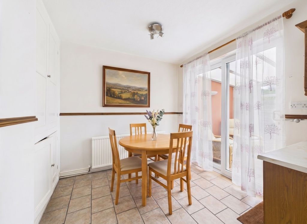 Property photo 3 of 18 Dining Kitchen (Virtually Furnished)