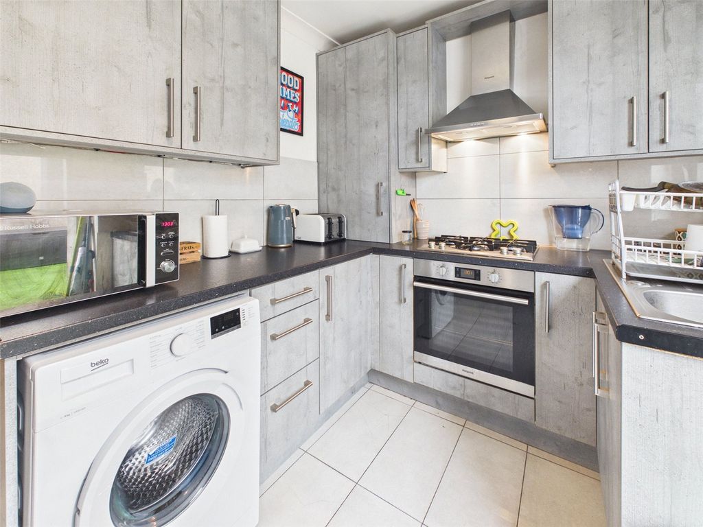 Property photo 3 of 9 Picture No. 02