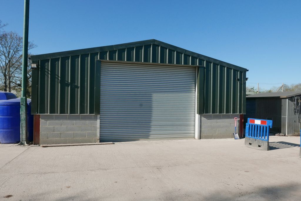 Property photo 1 of 2