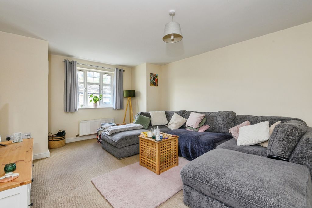 Property photo 3 of 12 Living Room