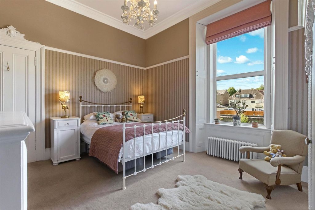 Additional image 10 of 3 bed flat for saleMadeira Lane, Greenock, Inverclyde PA16