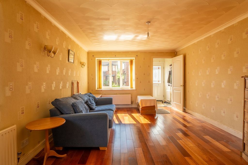 Property photo 3 of 38