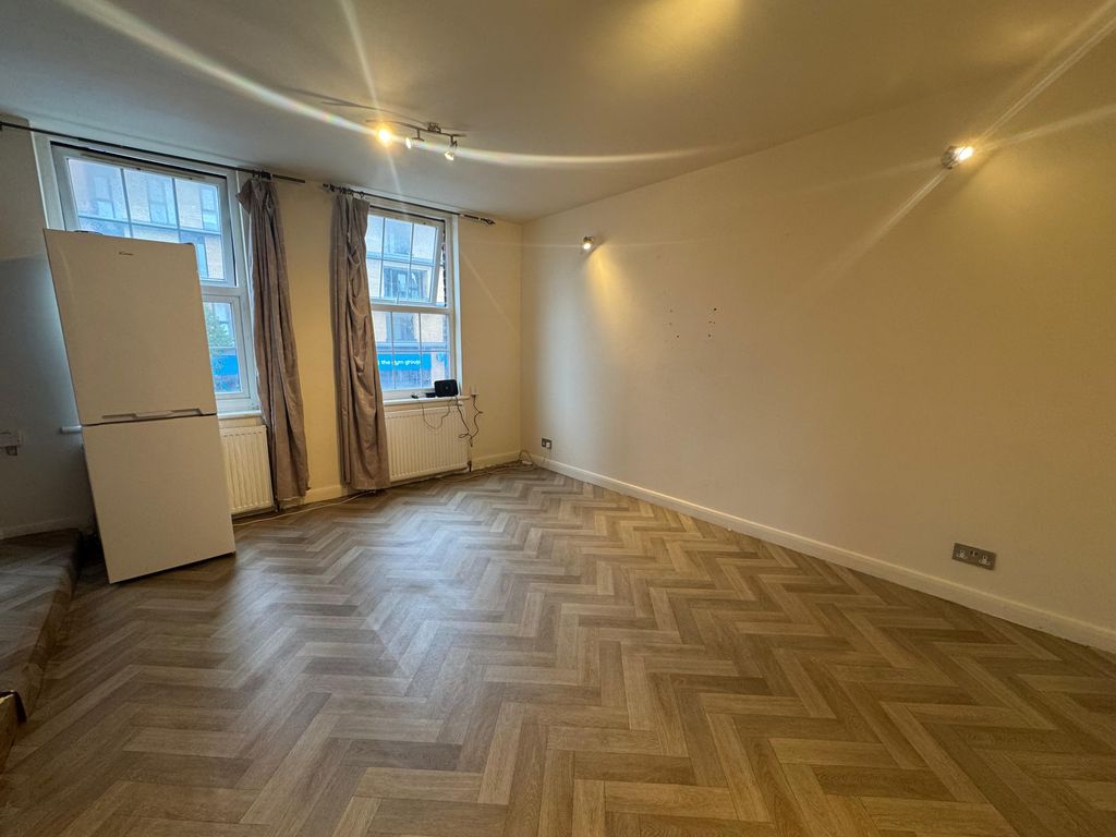 Property photo 3 of 7