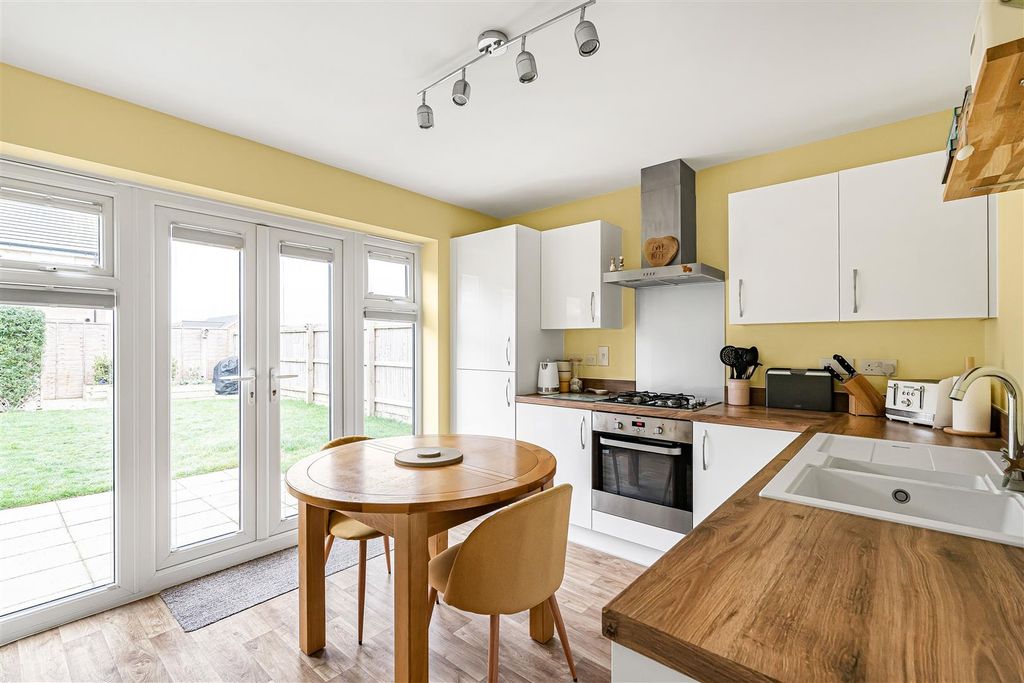 Property photo 2 of 17 25_68961.Jpg