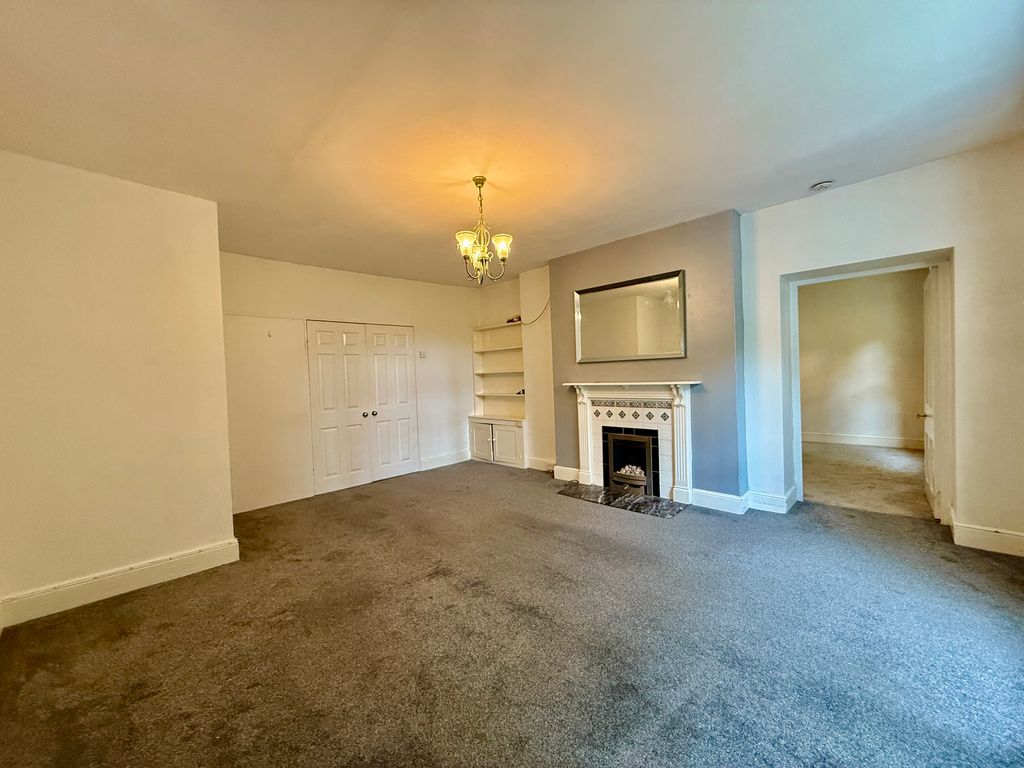 Property photo 3 of 21 Lounge Dining Room.
