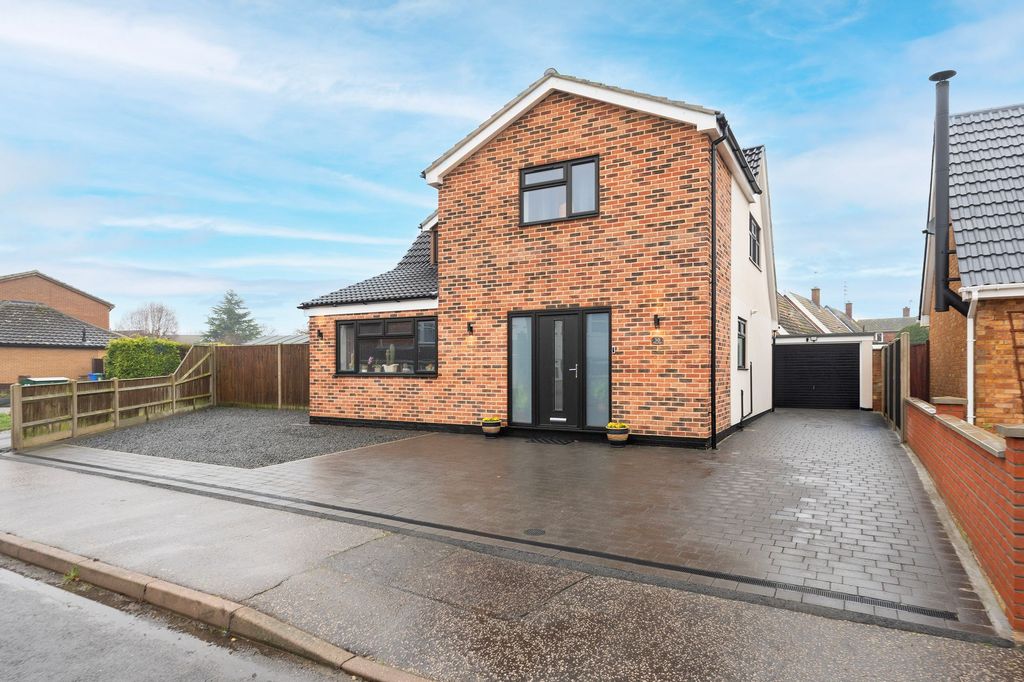 Property photo 1 of 24